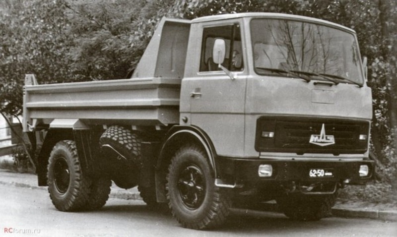 МАЗ-5551